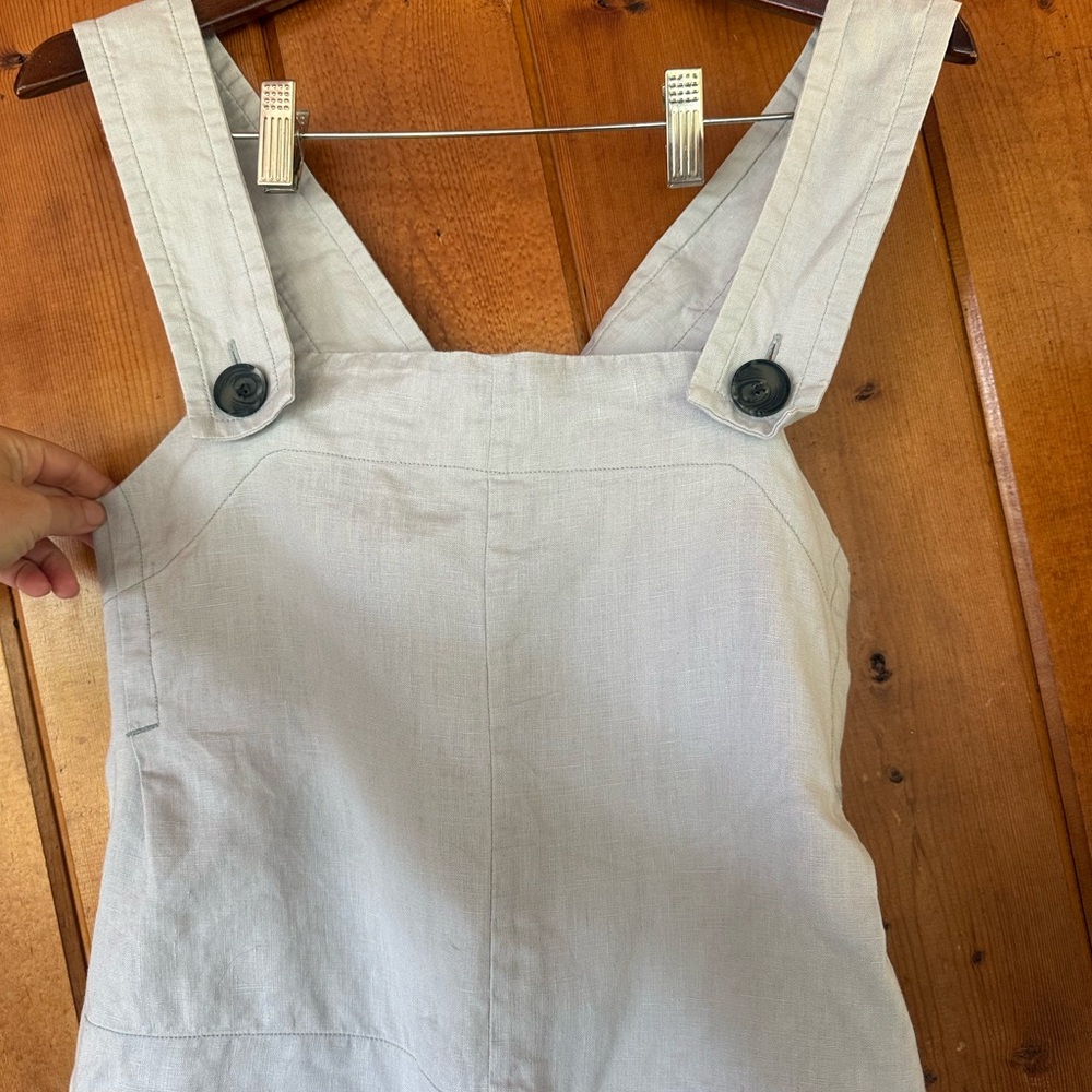 Everlane Stylish Light Gray Overall-style apron tank